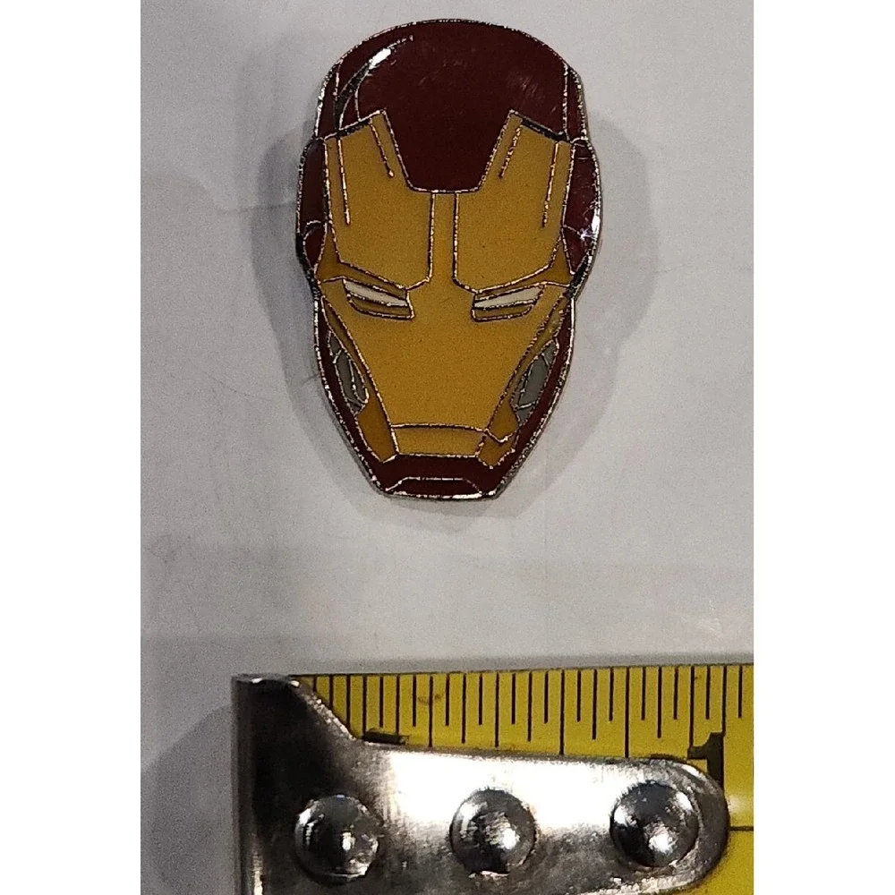 Disney Pin Iron Man Marvel Comics Superhero Hero Avengers 00009 Red Gold Helmet